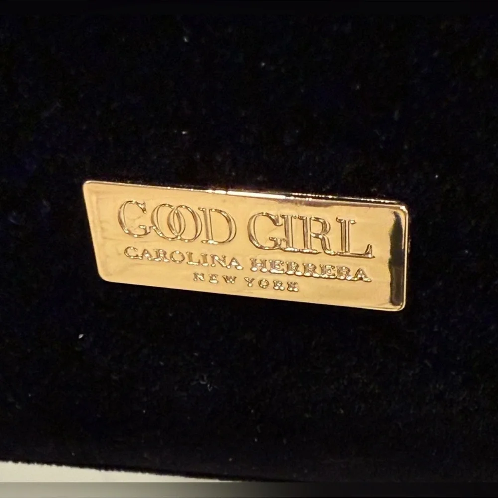 Good Girl Carolina Herrera